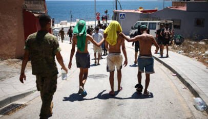 ¿Se abrirá la frontera de Ceuta el 15 de agosto? : las noticias falsas se propagan por las redes sociales