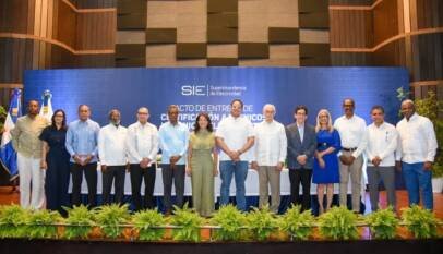 SIE certifica a 300 nuevos técnicos electricistas en Barahona y supera las 5,800 licencias otorgadas desde 2023