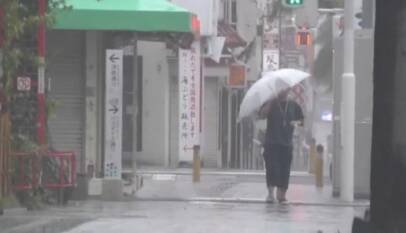 Tifón Dolphin toca tierra en China, generando fuertes vientos y lluvias Tifón Dolphin toca tierra en China, generando fuertes vientos y lluvias