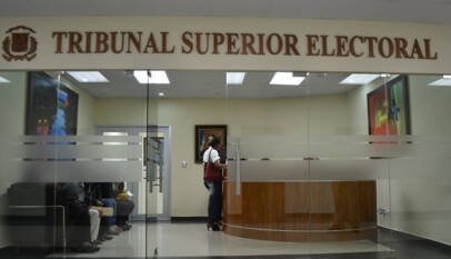TSE rechaza pedido suspender entrega de fondos a partidos TSE rechaza pedido suspender entrega de fondos a partidos