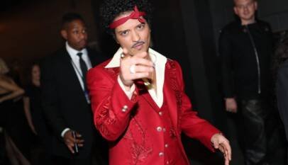 Bruno Mars reacciona con humor al ver a Drake bailar con su ‘crush latina’ Karol G: ‘¡La recuperaré!’