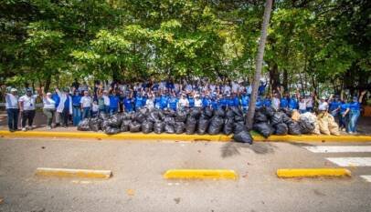IDAC recolecta 3,458 libras de desechos durante jornada de limpieza de costas en Puerto Plata IDAC recolecta 3,458 libras de desechos durante jornada de limpieza de costas en Puerto Plata