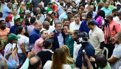 Leonel visita Azua, San Juan y Elías Piña este fin de semana Leonel visita Azua, San Juan y Elías Piña este fin de semana