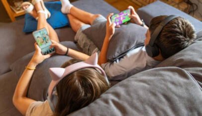 Más uso de pantallas se asocia con peores resultados en varios indicadores de salud infantil