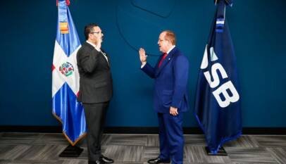 Ministro Magín Díaz juramenta a Enmanuel Cedeño Brea como nuevo superintendente de Bancos