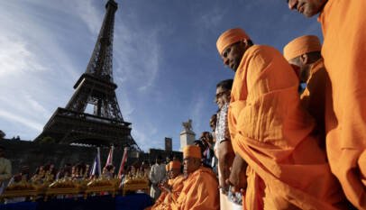 Renuncia el director de la Torre Eiffel tras el escándalo por excluir al personal femenino durante una visita