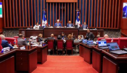 Senado aprueba proyecto para que los ciudadanos deban permitir la aplicación de vacunas Senado aprueba proyecto para que los ciudadanos deban permitir la aplicación de vacunas