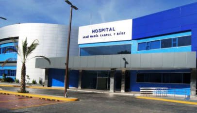 Denuncian falta de cirujanos y camas para pacientes intestinales en el Hospital Cabral y Báez Denuncian falta de cirujanos y camas para pacientes intestinales en el Hospital Cabral y Báez