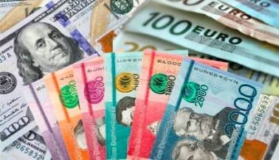 Dólar subió 38 cts; era vendido a 60.45, el euro sigue a .22