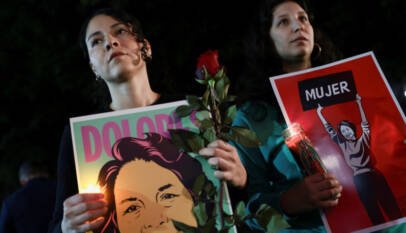 Dolores Huerta: fallece la icónica sindicalista latina que acuñó el «Sí se puede» en EE. UU.