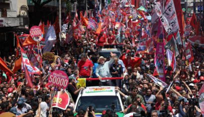 En imágenes: el cierre de campaña en Brasil en la víspera del duelo Lula – Bolsonaro