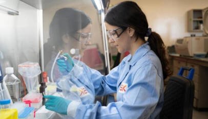 Fármaco experimental reduce un 67 % el riesgo de progresión del cáncer de huesos en ensayo clínico