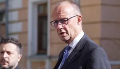 Friedrich Merz, desde Kiev, pide a Vladimir Putin «poner fin a la guerra sin sentido»