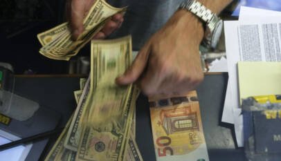 Las quiebras de pequeñas empresas se disparan en medio de los aranceles de Trump