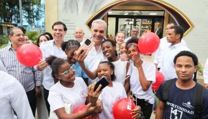 Presidente Abinader destaca gran acogida de la Feria Internacional del Libro 2026 e invita a niños y jóvenes a cultivar el hábito de la lectura